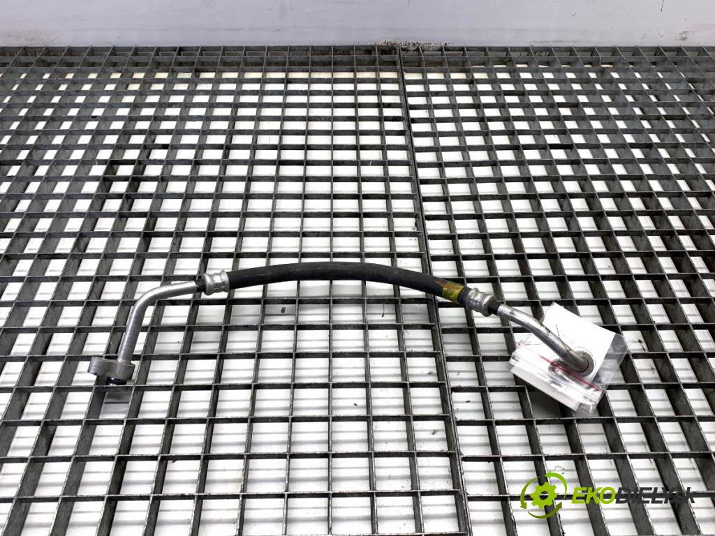 TOYOTA YARIS IV liftback 2022 92 kW 1.5 (MXPA11) 1490 rúrka klimatizace  (Trubka klimatizace)