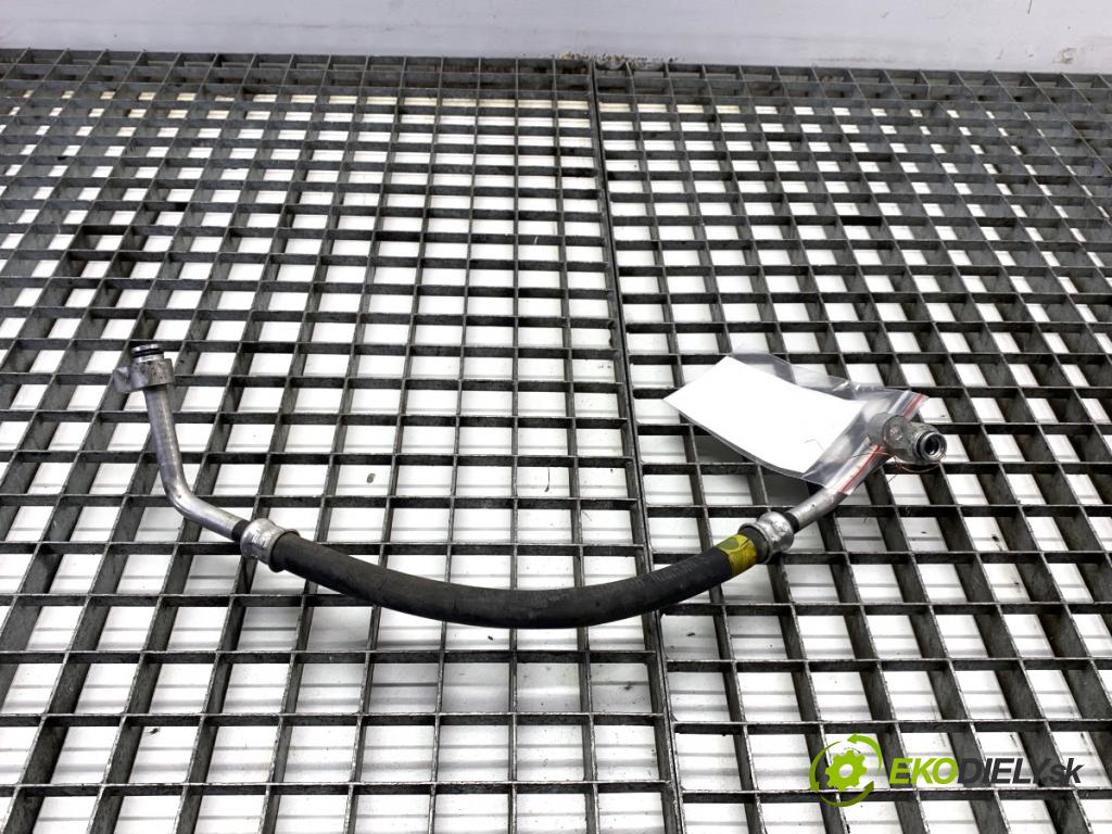 TOYOTA YARIS IV liftback 2022 92 kW 1.5 (MXPA11) 1490 rúrka klimatizácie  (Rúrka klimatizácie)