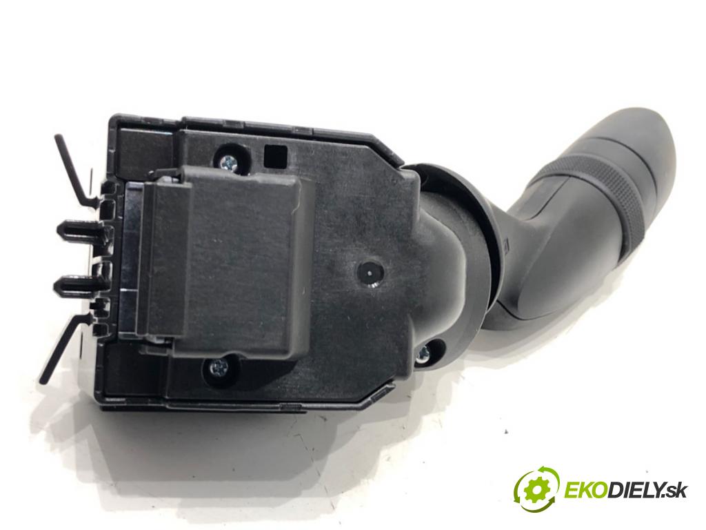 TOYOTA YARIS IV liftback 2022 92 kW 1.5 (MXPA11) 1490 Prepínač stieračov  (Prepínacie páčky pod volantom)