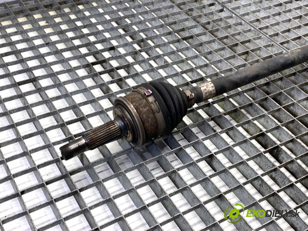 TOYOTA YARIS IV liftback 2022 92 kW 1.5 (MXPA11) 1490 Poloos pravy predný 43410-K0040