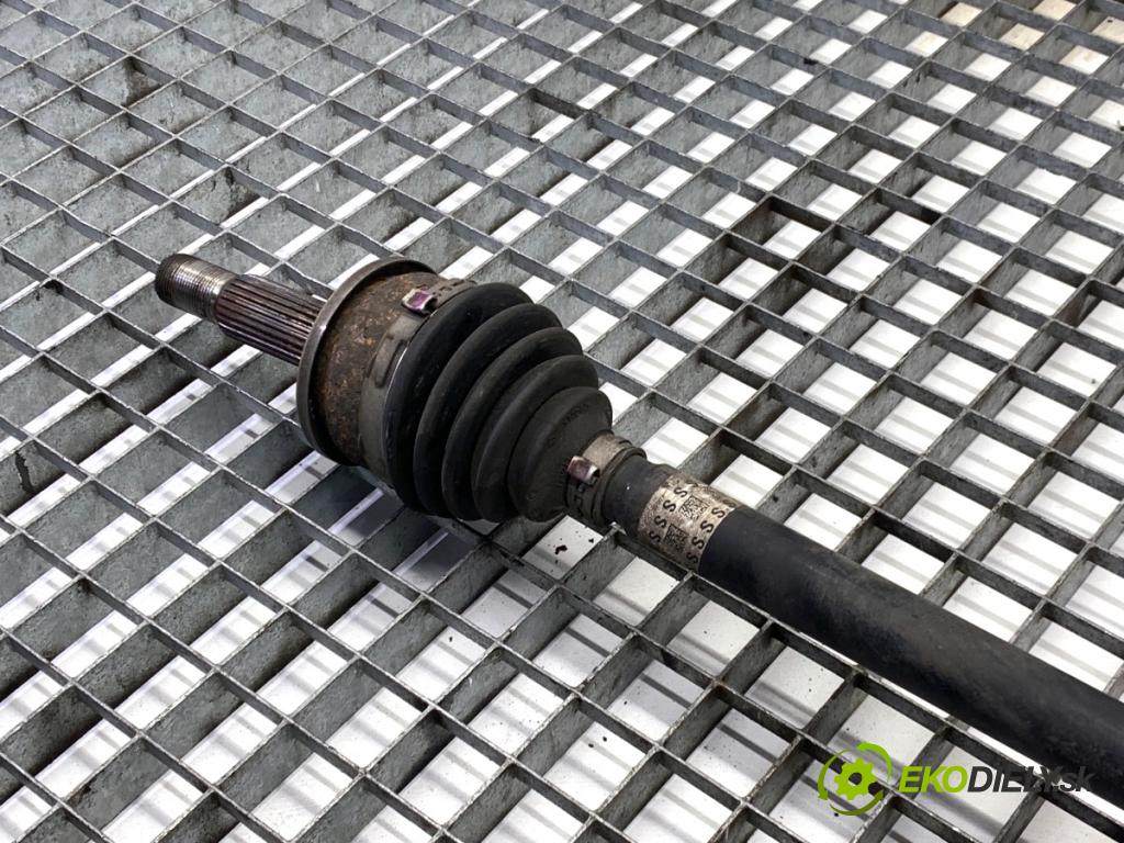 TOYOTA YARIS IV liftback 2022 92 kW 1.5 (MXPA11) 1490 Poloos pravy predný 43410-K0040