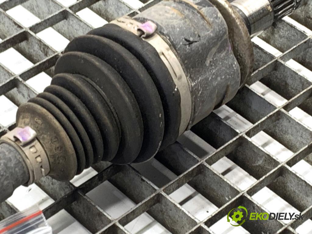 TOYOTA YARIS IV liftback 2022 92 kW 1.5 (MXPA11) 1490 Poloos pravy predný 43410-K0040