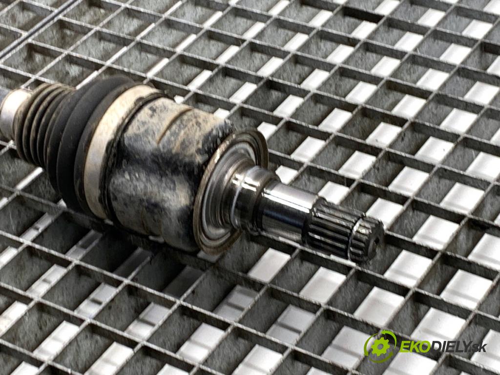 TOYOTA YARIS IV liftback 2022 92 kW 1.5 (MXPA11) 1490 Poloos ľavy predný