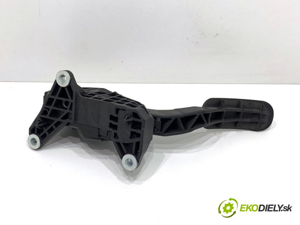 TOYOTA YARIS IV liftback 2022 92 kW 1.5 (MXPA11) 1490 Potenciometer plynu 78110-K0030 (Potenciometer plynového pedálu)