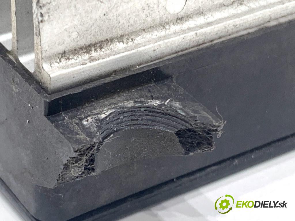 TOYOTA YARIS IV liftback 2022 92 kW 1.5 (MXPA11) 1490 Modul ventilátora 89257-K0010