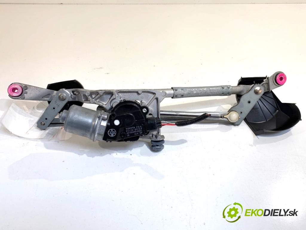 TOYOTA YARIS IV liftback 2022 92 kW 1.5 (MXPA11) 1490 Mechanizmus stieračov predný 85110-K0120 (Motorček stieračov predný)