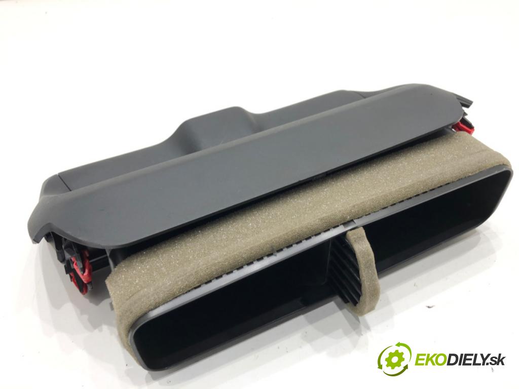 TOYOTA YARIS IV liftback 2022 92 kW 1.5 (MXPA11) 1490 Mriežky kúrenia predný 55670-K0090