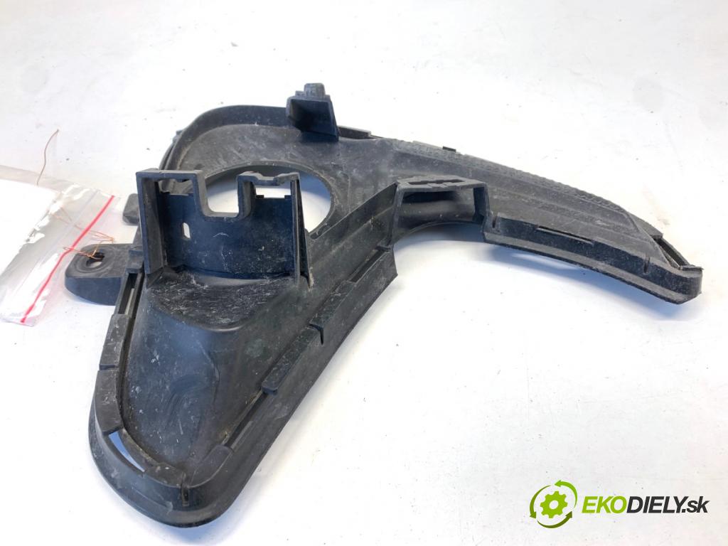 TOYOTA YARIS IV liftback 2022 92 kW 1.5 (MXPA11) 1490 Mriežky nárazníka ľavy predný 52113-0D250