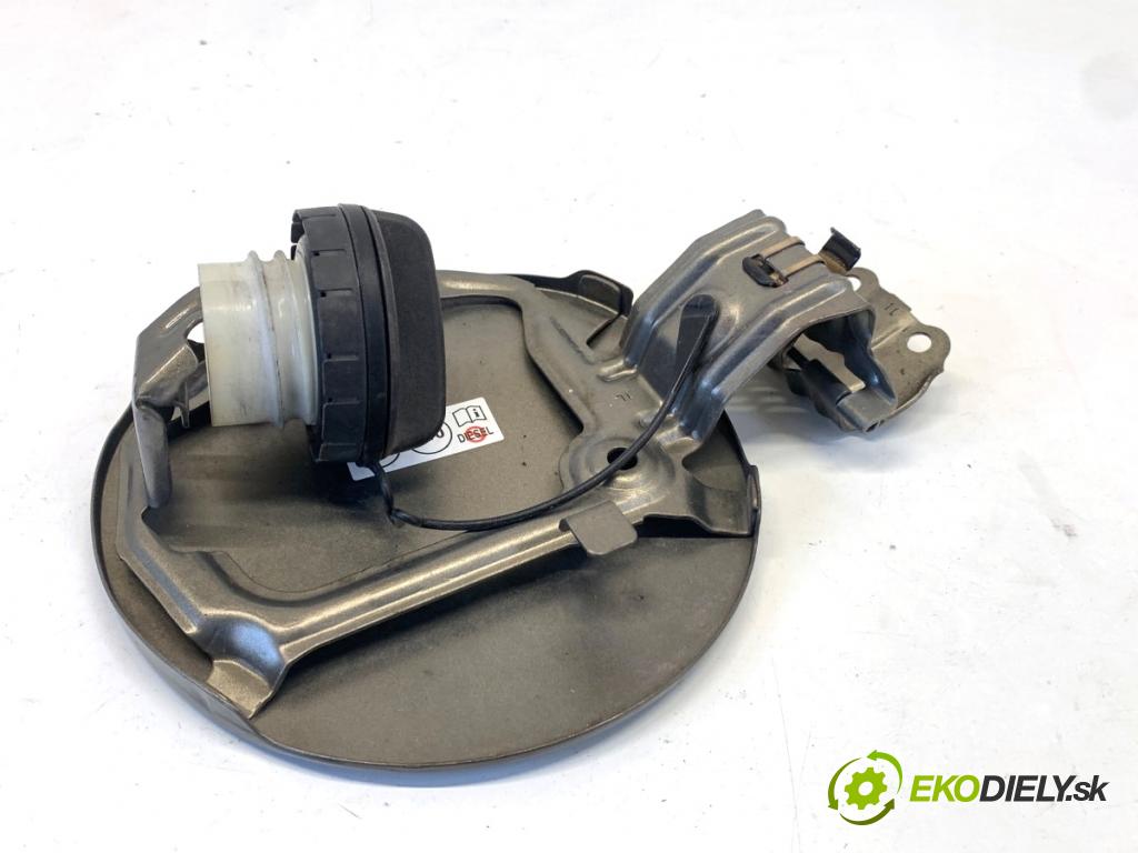 TOYOTA YARIS IV liftback 2022 92 kW 1.5 (MXPA11) 1490 Dvierka nádrže paliva  (Kľučka dverí ostatné)