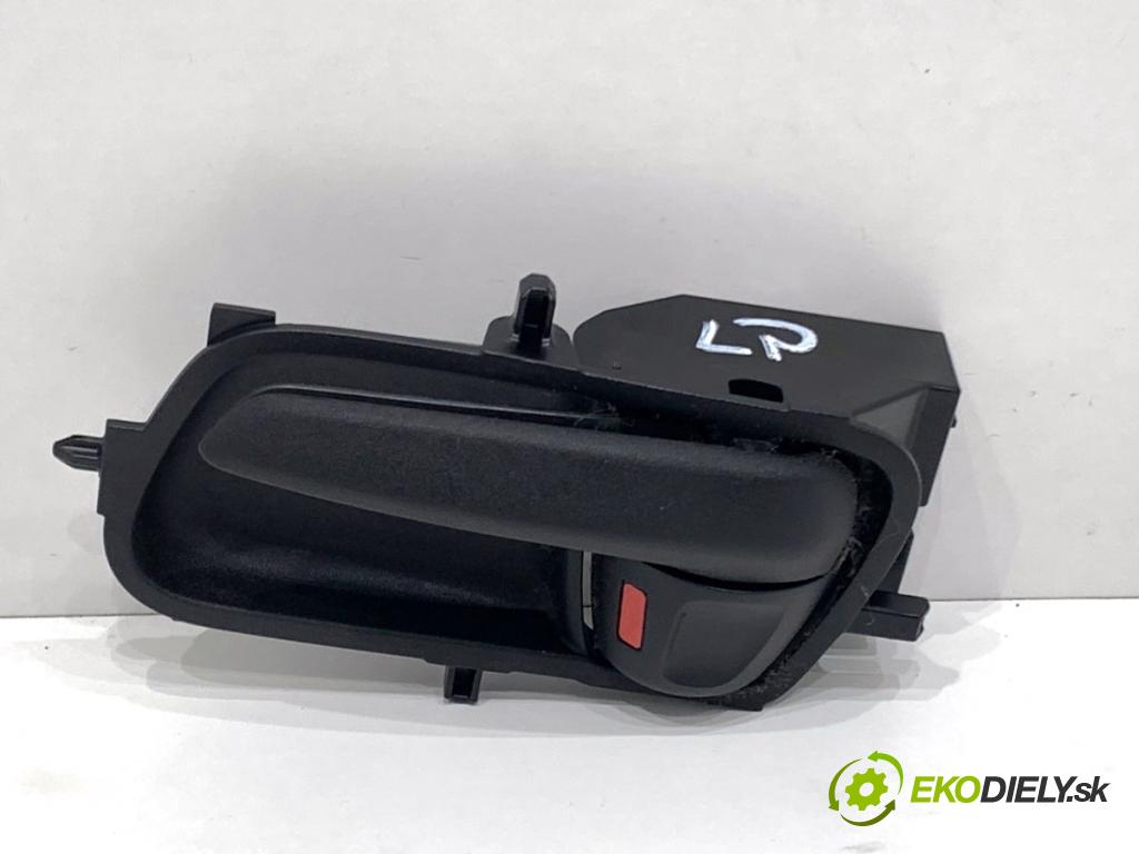 TOYOTA YARIS IV liftback 2022 92 kW 1.5 (MXPA11) 1490 Kľučka vnútorná ľavy predný 69274-K0040