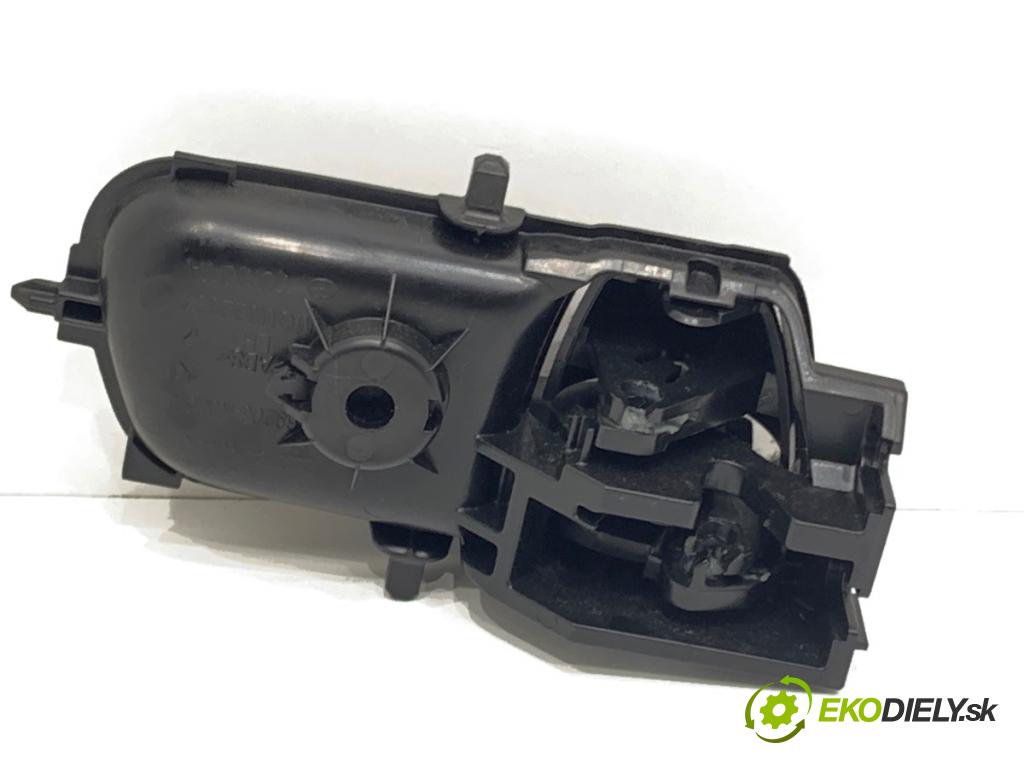 TOYOTA YARIS IV liftback 2022 92 kW 1.5 (MXPA11) 1490 Kľučka vnútorná ľavy predný 69274-K0040