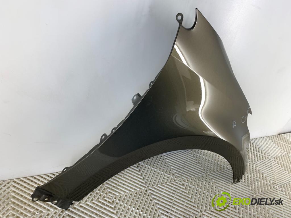 TOYOTA YARIS IV liftback 2022 92 kW 1.5 (MXPA11) 1490 Blatník pravy predný