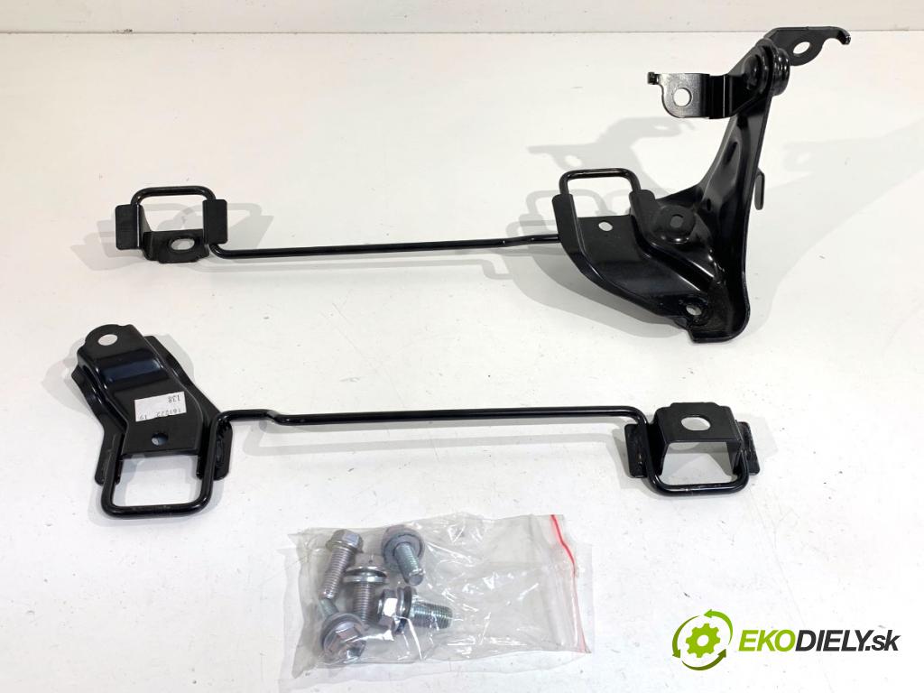 TOYOTA YARIS IV liftback 2022 92 kW 1.5 (MXPA11) 1490 Uchytenie ISOFIX 