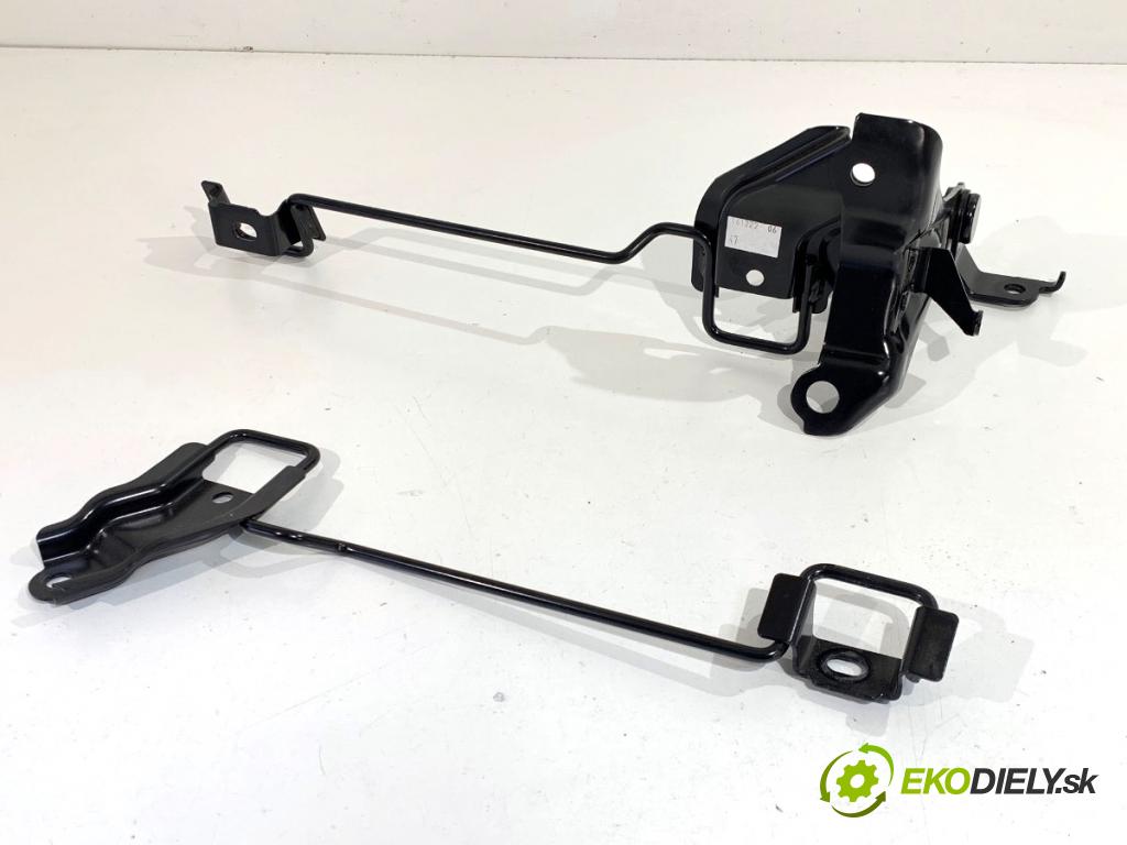 TOYOTA YARIS IV liftback 2022 92 kW 1.5 (MXPA11) 1490 Uchytenie ISOFIX