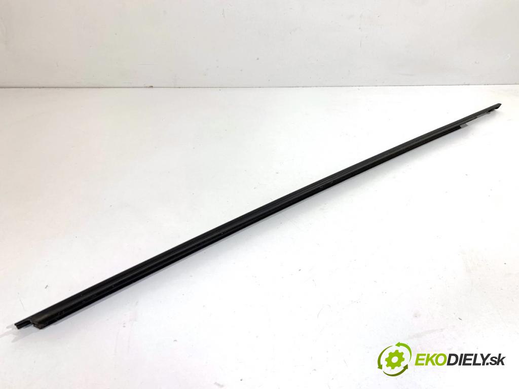 TOYOTA YARIS IV liftback 2022 92 kW 1.5 (MXPA11) 1490 Lišta Sbírání: predný pravy