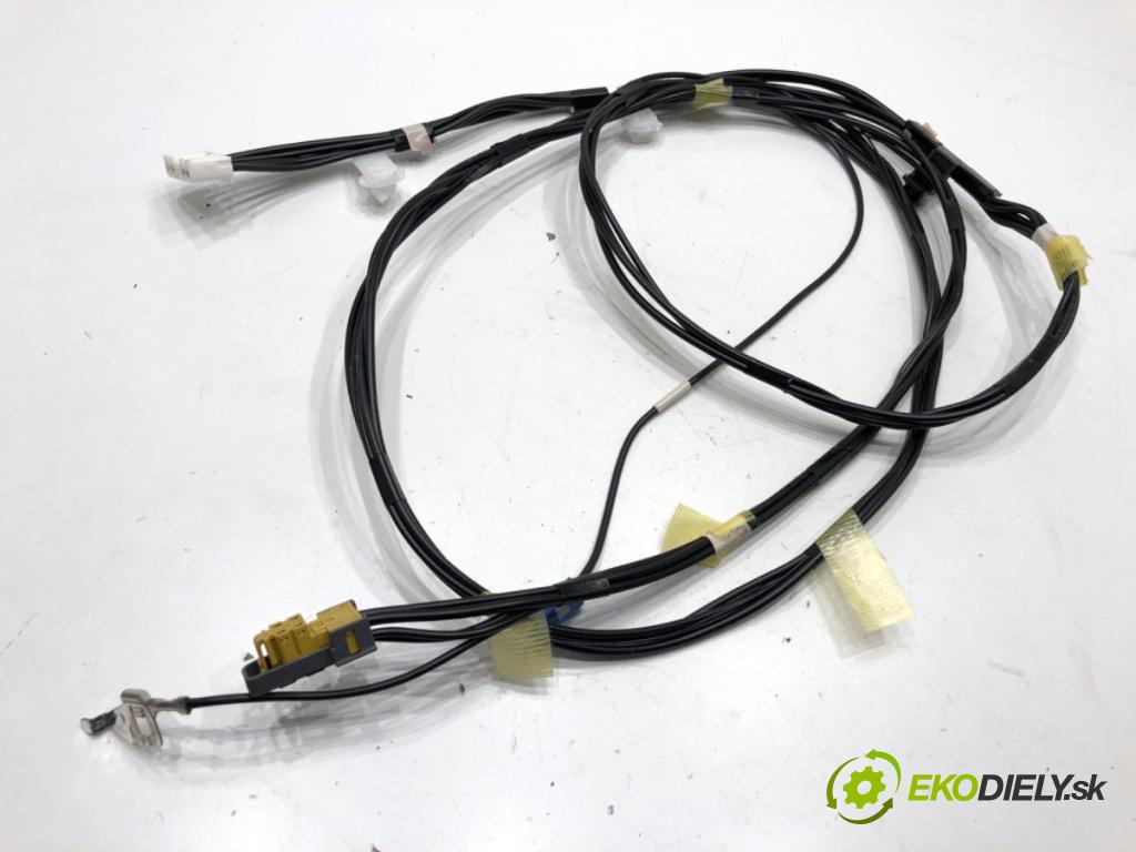 TOYOTA YARIS IV liftback 2022 92 kW 1.5 (MXPA11) 1490 Káblovačka čalunenie 86101-K0320