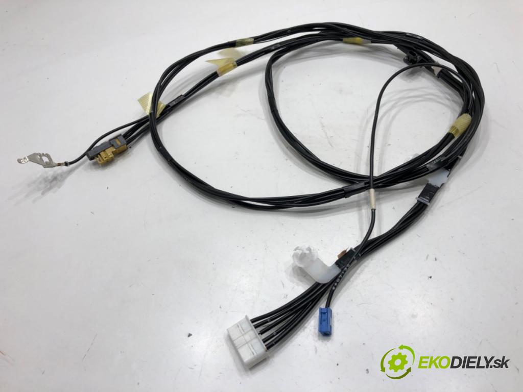 TOYOTA YARIS IV liftback 2022 92 kW 1.5 (MXPA11) 1490 Káblovačka čalunenie 86101-K0320