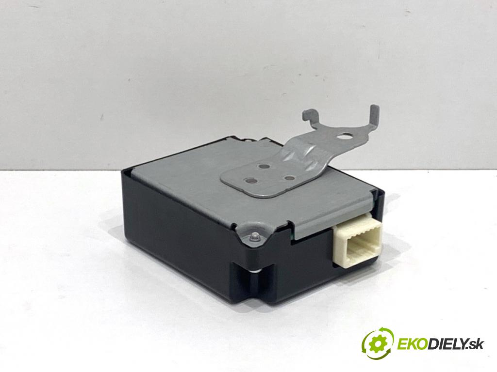 TOYOTA YARIS IV liftback 2022 92 kW 1.5 (MXPA11) 1490 Modul TPMS 897A0-K0011