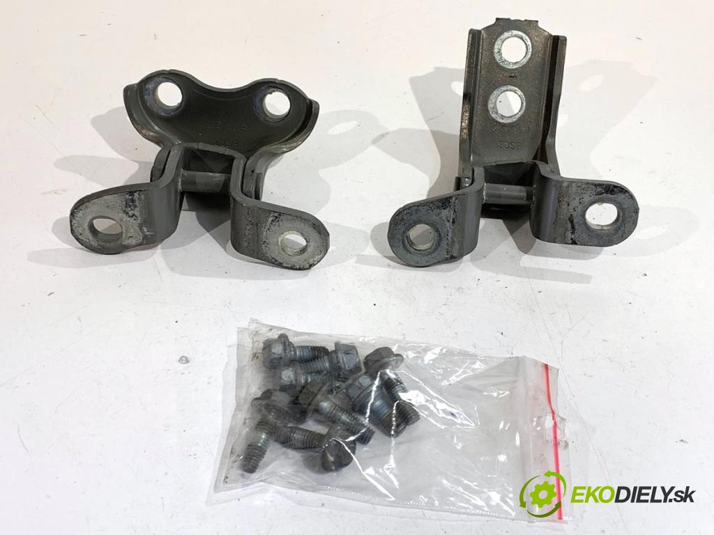 TOYOTA YARIS IV liftback 2022 92 kW 1.5 (MXPA11) 1490 závesky Dvere predný pravé