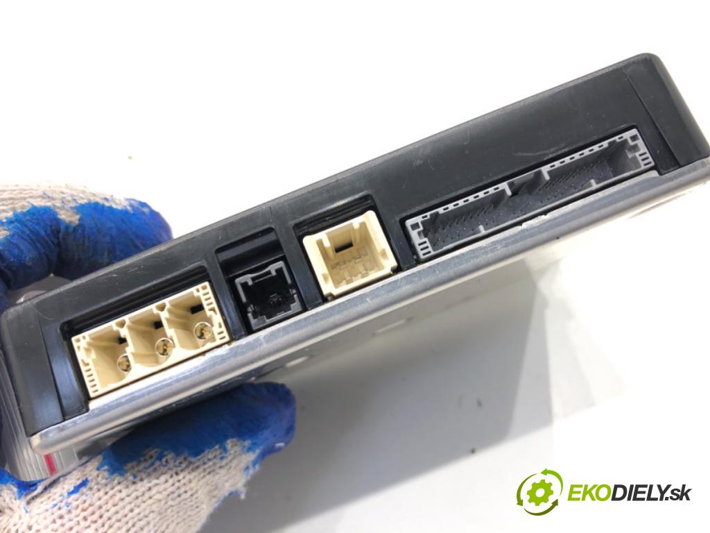 TOYOTA YARIS IV liftback 2022 92 kW 1.5 (MXPA11) 1490 modul telefónu 86740-0D031 (Řídící jednotka ostatní)