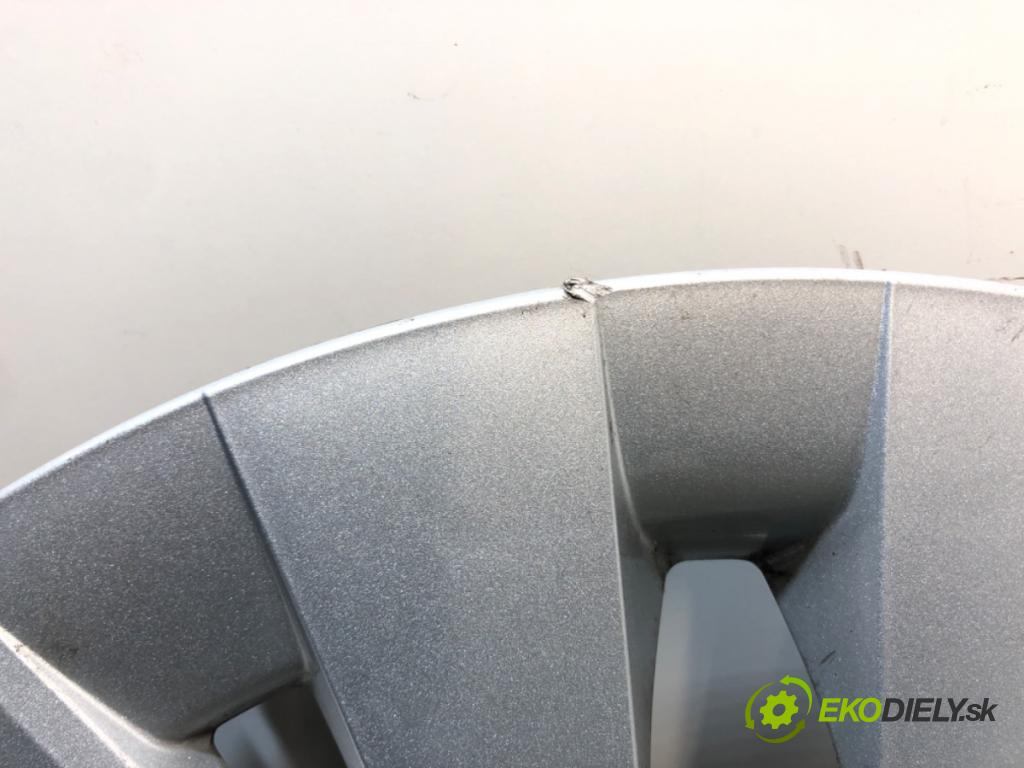 TOYOTA YARIS IV liftback 2022 92 kW 1.5 (MXPA11) 1490 puklica 16 2 42602-K0030