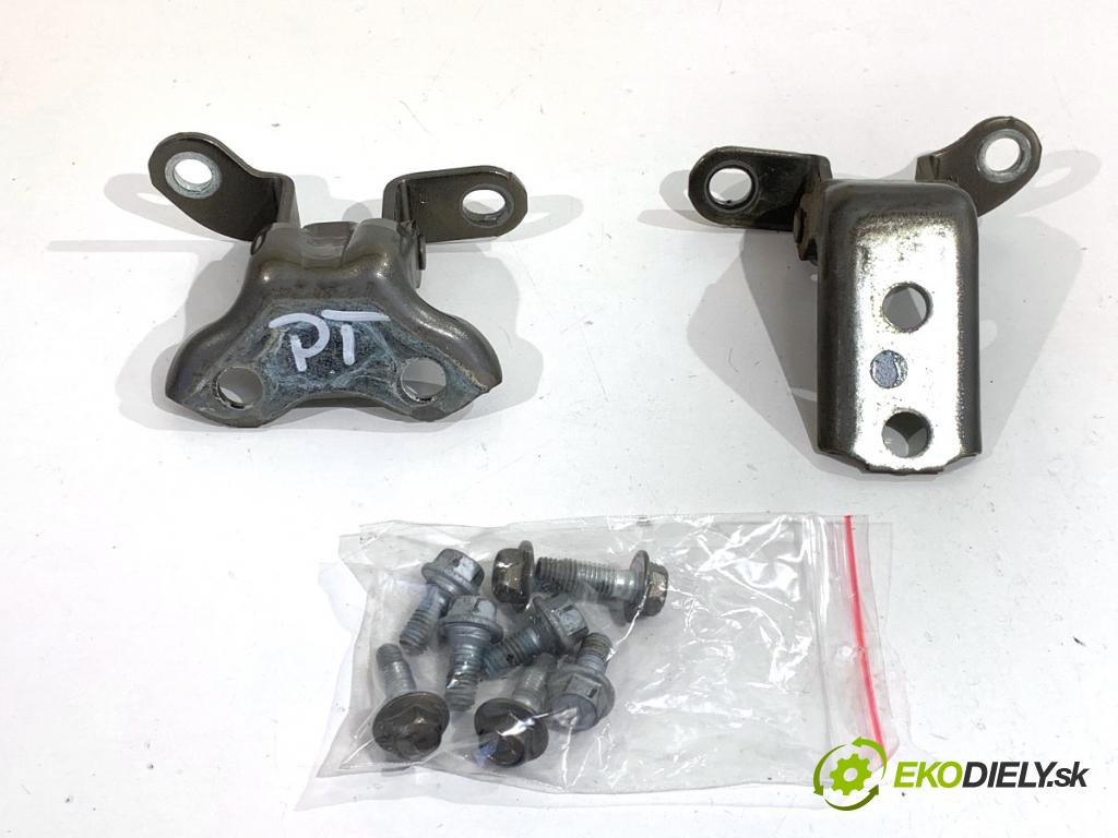 TOYOTA YARIS IV liftback 2022 92 kW 1.5 (MXPA11) 1490 závesky Dvere zad pravé 