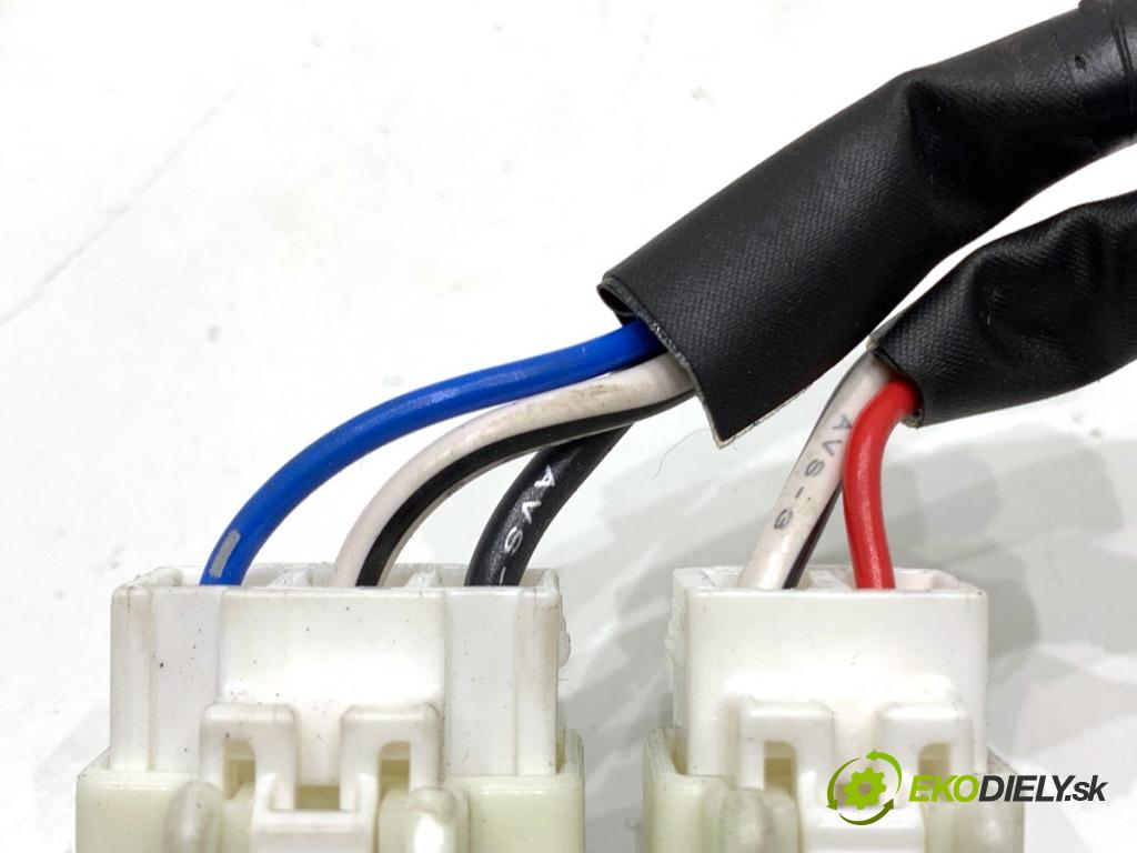 TOYOTA YARIS IV liftback 2022 92 kW 1.5 (MXPA11) 1490 Výhrevné teleso, radiátor kúrenia elektrická 294800-0101 (Radiátor kúrenia)