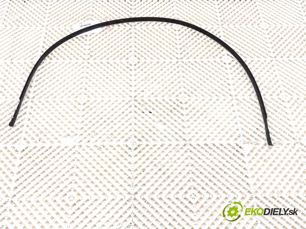 TOYOTA YARIS IV liftback 2022 92 kW 1.5 (MXPA11) 1490 lišta střešní levá strana 