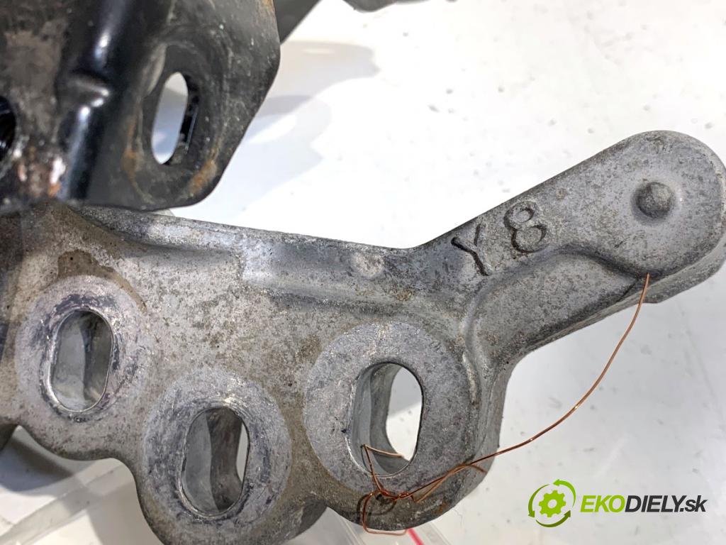 TOYOTA YARIS IV liftback 2022 92 kW 1.5 (MXPA11) 1490 AirBag Držiak prevodovky