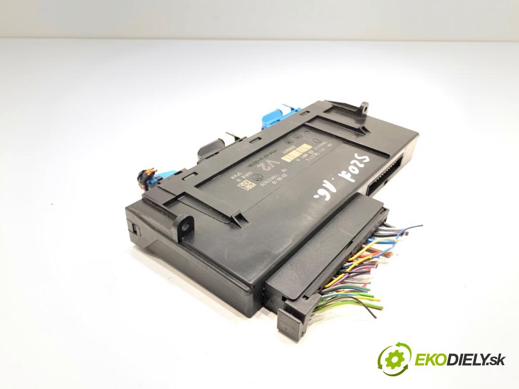 BMW F10 sedan 2015 160 kW 525 d xDrive 1995 modul komfortu 10681810 (Komfortní modul)