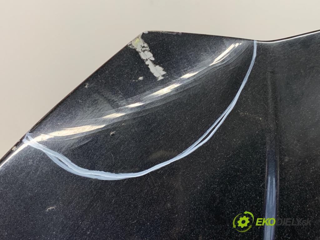 AUDI A8 D4 sedan 2015 368 kW 6.3 W12 quattro 6299 kapota  (Kapota)