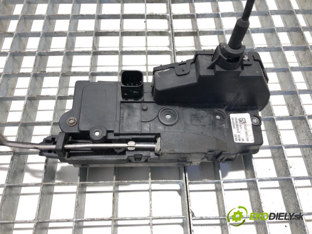 RENAULT TRUCKS T Platforma / podwozie 2020 338 kW T460 338 kW [460 KM] olej napędowy 2013 - 2022 10837 zámok Dvere ľavy predný 23333163