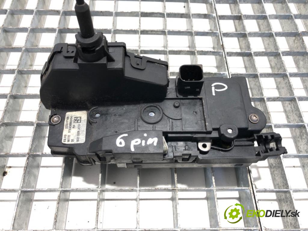 RENAULT TRUCKS T Platforma / podwozie 2020 338 kW T460 338 kW [460 KM] olej napędowy 2013 - 2022 10837 zámok Dvere pravy predný 23333166