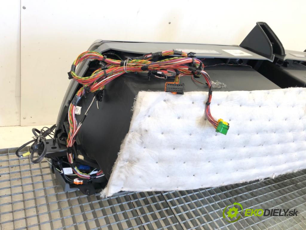 RENAULT TRUCKS T Platforma / podwozie 2020 338 kW T460 338 kW [460 KM] olej napędowy 2013 - 2022 10837 Pláto Priehradka, kastlík horný kabína