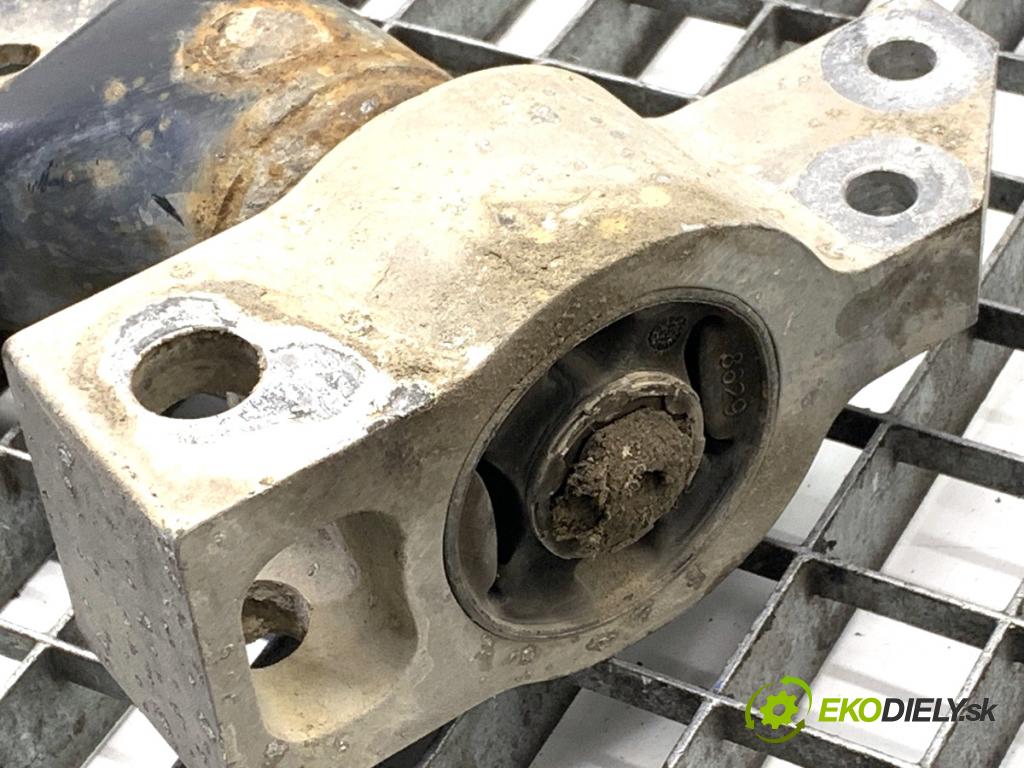 VW PASSAT B7 Kombi 2012 118 kW 1.8 TSI 1798 Rameno ľavy predný