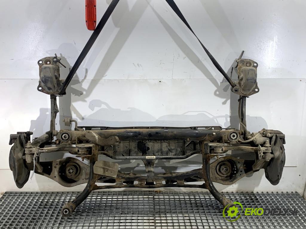 VW PASSAT B7 Kombi 2012 118 kW 1.8 TSI 1798 Výstuha zad 