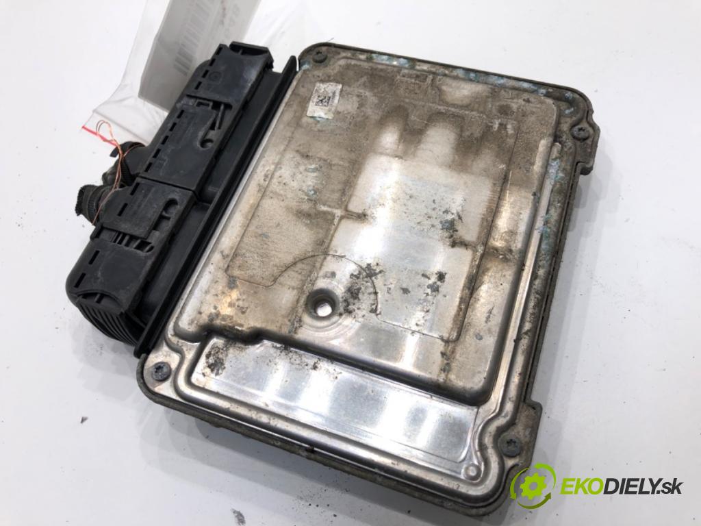 VW PASSAT B7 Kombi 2012 118 kW 1.8 TSI 1798 riadiaca jednotka Motor 06J907309B (Riadiaca jednotka)