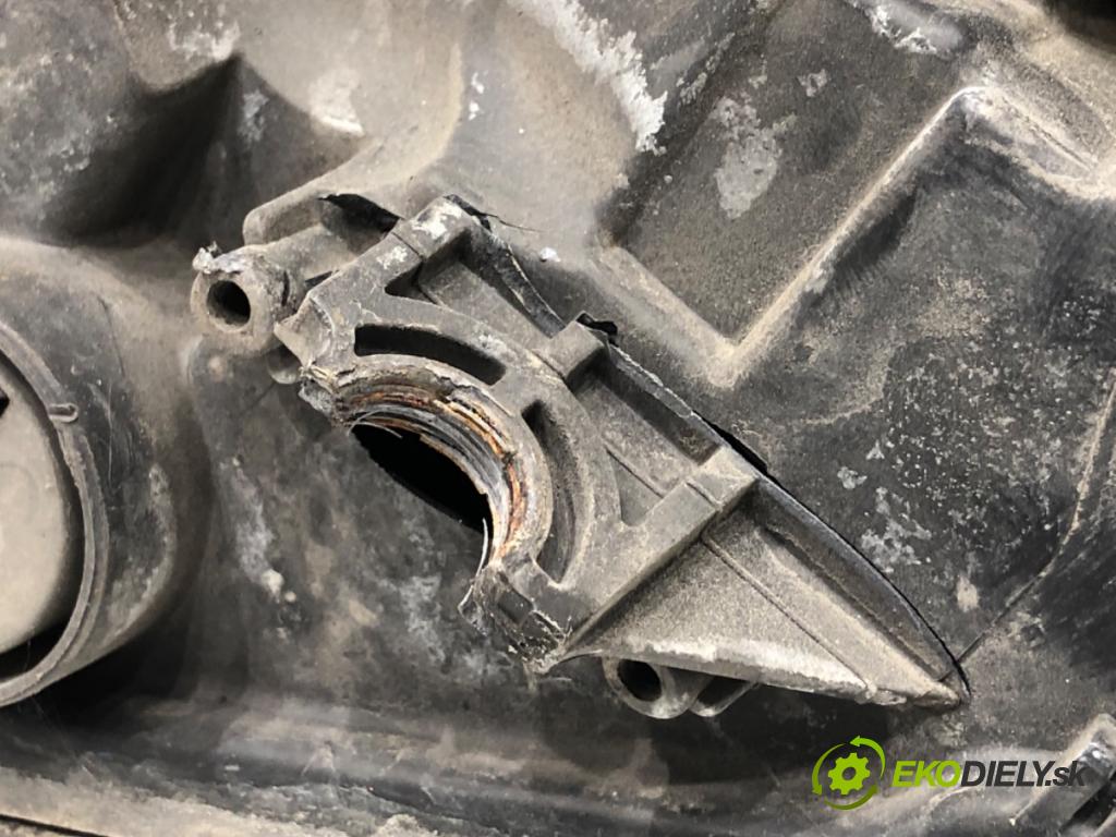 VW PASSAT B7 Kombi 2012 118 kW 1.8 TSI 1798 Svetlomet pravy predný XENON 3AB941752