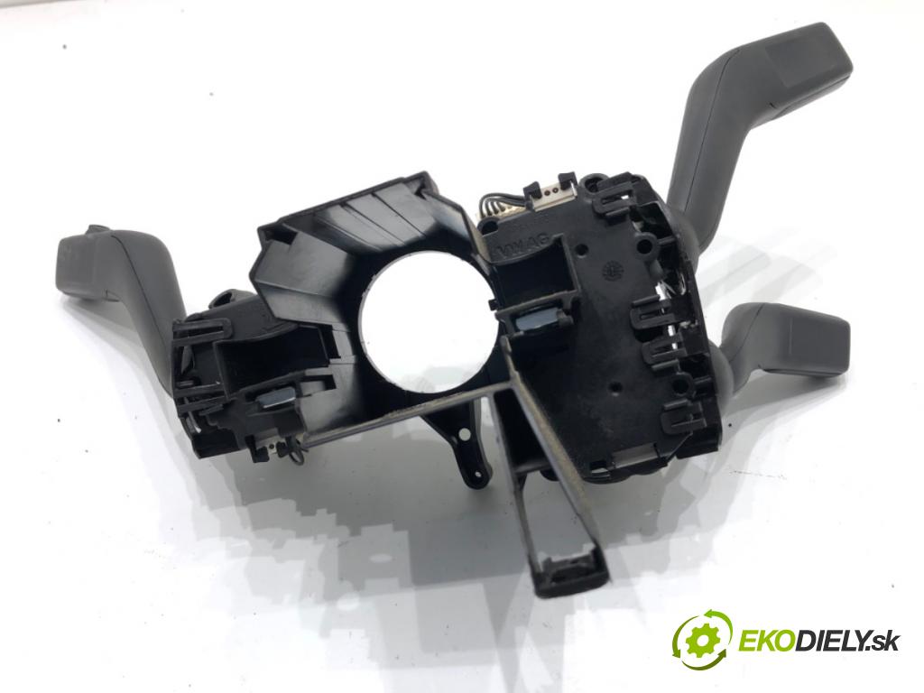 VW PASSAT B7 Kombi 2012 118 kW 1.8 TSI 1798 Prepínač kombinovaný 3C9953501BN 3C9953502B (Prepínacie páčky pod volantom)