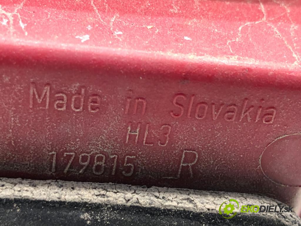 VW PASSAT B7 Kombi 2012 118 kW 1.8 TSI 1798 světlo pravý zadní část