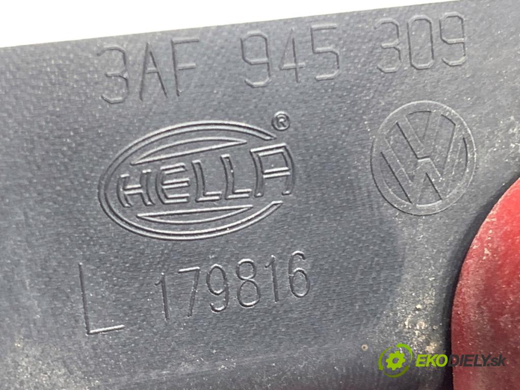 VW PASSAT B7 Kombi 2012 118 kW 1.8 TSI 1798 světlo levý zadní část 3AF945309