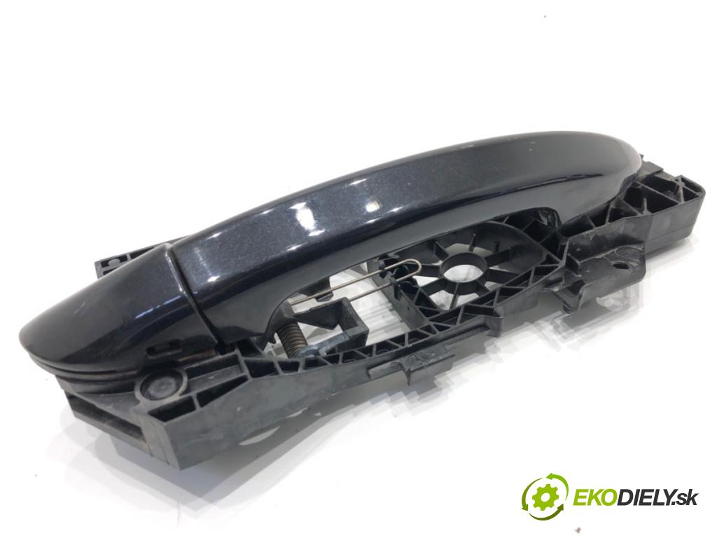 VW PASSAT B7 Kombi 2012 118 kW 1.8 TSI 1798 Kľučka vonkajšia pravy predný 3C0837886J