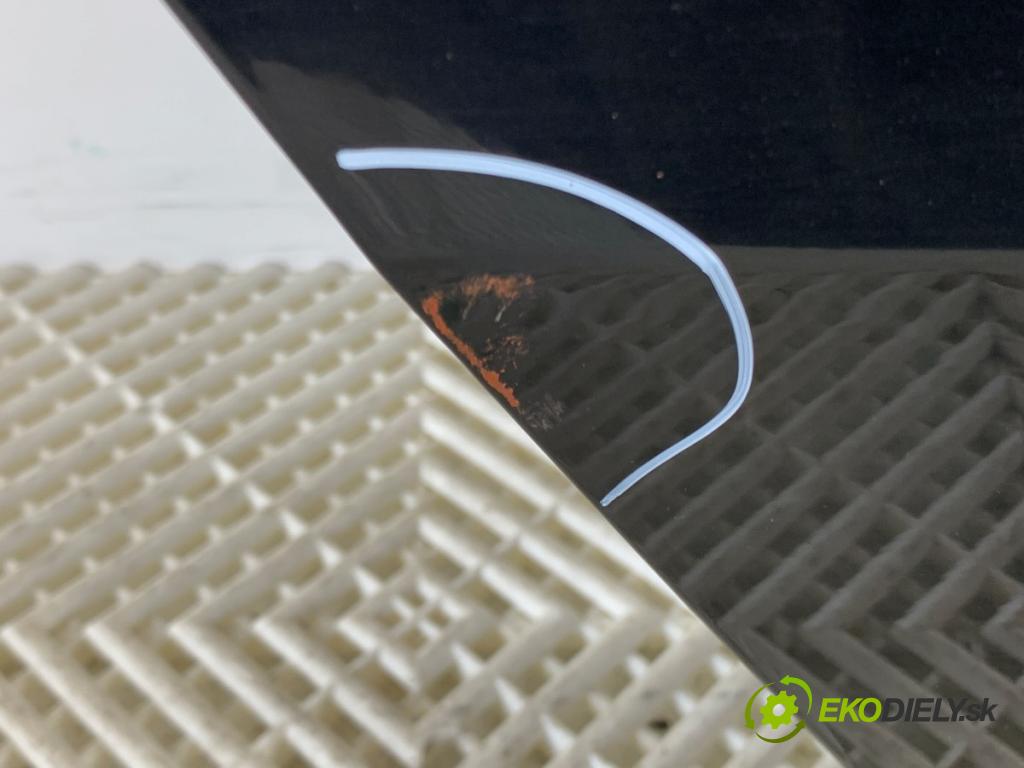 VW PASSAT B7 Kombi 2012 118 kW 1.8 TSI 1798 dveře pravý zadní část LC9X