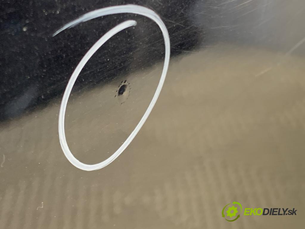 VW PASSAT B7 Kombi 2012 118 kW 1.8 TSI 1798 dveře pravý zadní část LC9X