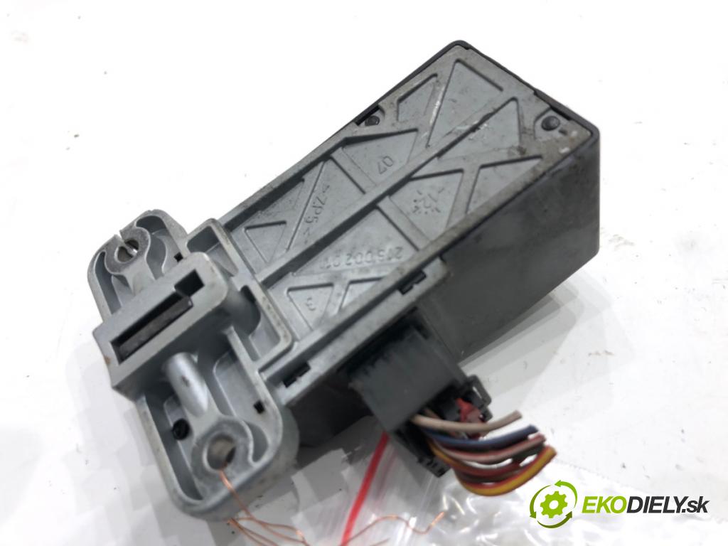 VW PASSAT B7 Kombi 2012 118 kW 1.8 TSI 1798 blokáda volantu 3C0905861J (Riadenie ostatné)