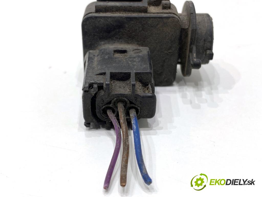 VW PASSAT B7 Kombi 2012 118 kW 1.8 TSI 1798 Snímač kvality vzduchu 5K0907659