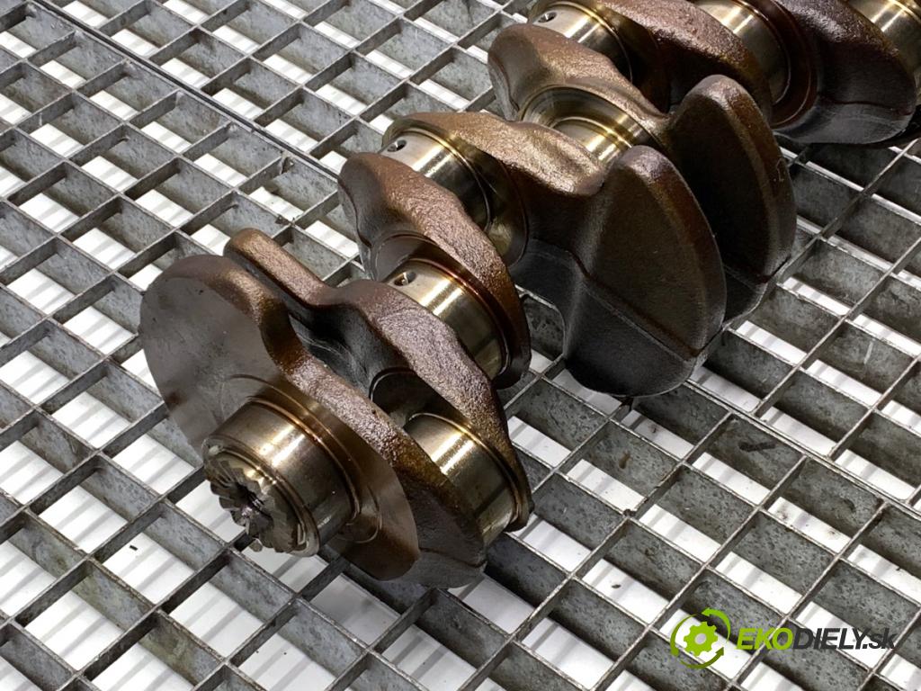 VW PASSAT B7 Kombi 2012 118 kW 1.8 TSI 1798 Kardaň, hriadeľ KLIKA: 06HP (Blok motora ostatné)