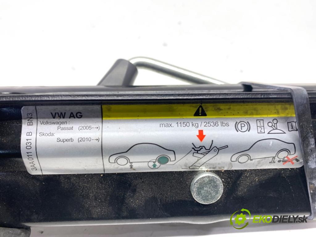 VW PASSAT B7 Kombi 2012 118 kW 1.8 TSI 1798 ZVEDÁK: - Mechanizmus 3AA011031B