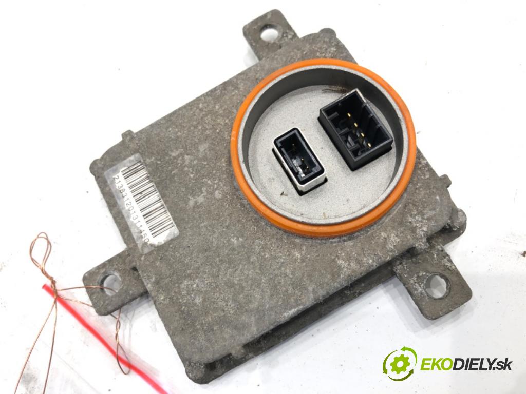 VW PASSAT B7 Kombi 2012 118 kW 1.8 TSI 1798 měnič XENON 8K0941597B (Řídící jednotka xenonu)