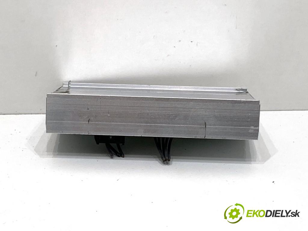 VW PASSAT B7 Kombi 2012 118 kW 1.8 TSI 1798 Menič Modul LED 89393773